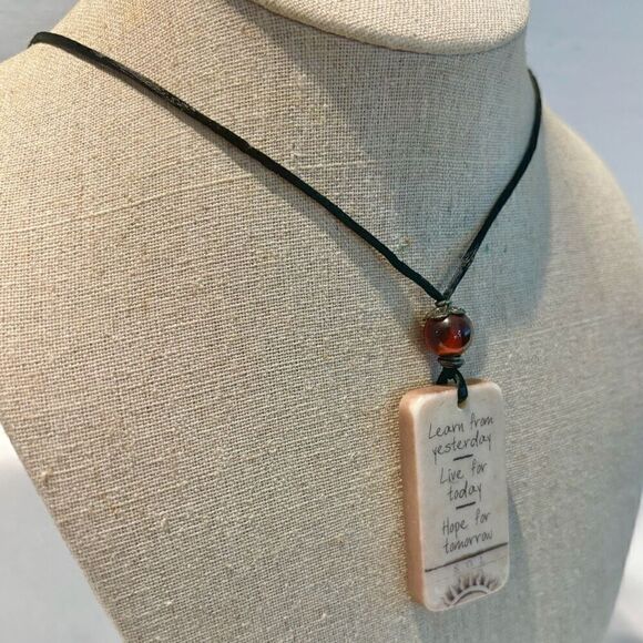 Vtg RK Productions Hand Cast Stone Carved Domino Pendant Necklace Black Cream OS - Picture 3 of 7